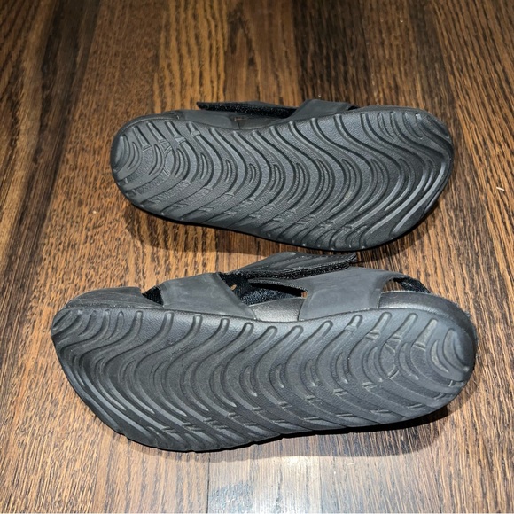 🚫SOLD🚫Kids Nike Sunray Protect 2 Sandals - Picture 5 of 6